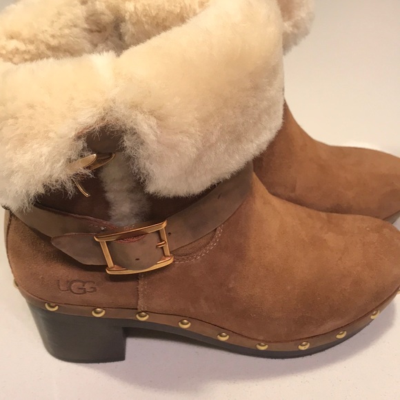 Ugg Heeled Ankle Booties - Picture 2 of 6